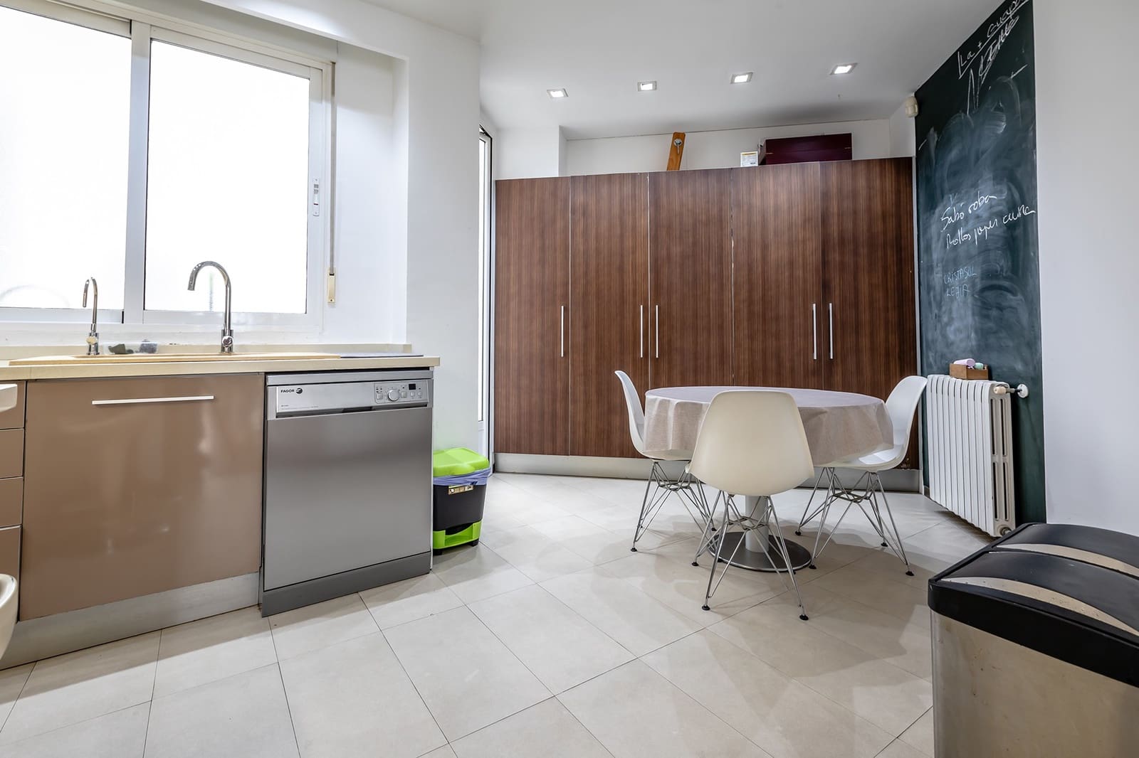 4 soveværelse Lejlighed til salg i Valencia by - € 905.000 (Ref: 8931428)