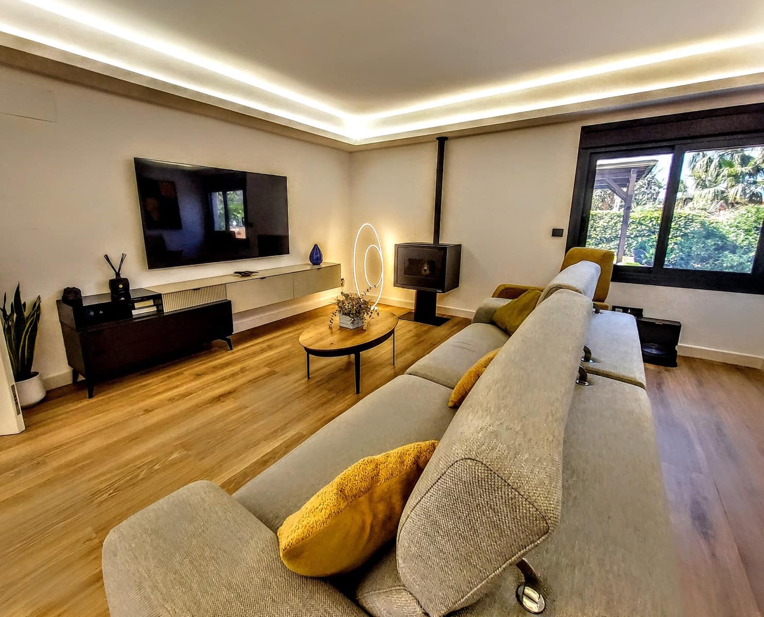 4 soveværelse Villa til salg i Turis med swimmingpool - € 550.000 (Ref: 8981802)