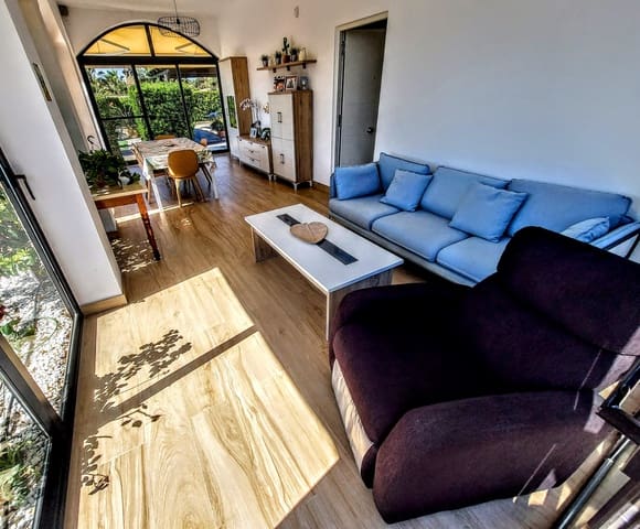 4 soveværelse Villa til salg i Turís med swimmingpool - € 550.000 (Ref: 8981802)