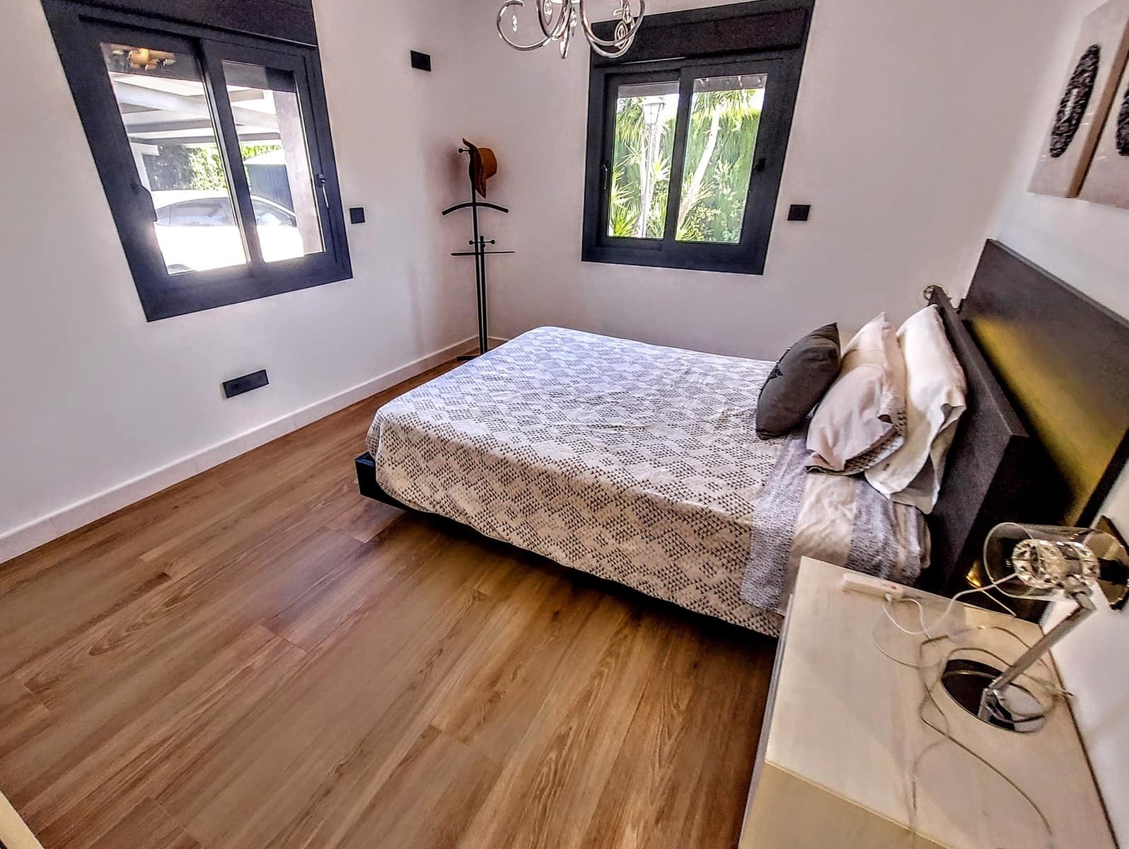 4 soveværelse Villa til salg i Turis med swimmingpool - € 550.000 (Ref: 8981802)