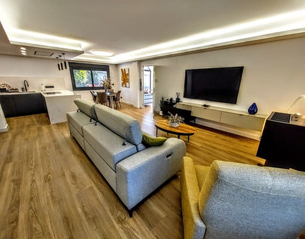 4 soveværelse Villa til salg i Turís med swimmingpool - € 550.000 (Ref: 8981802)