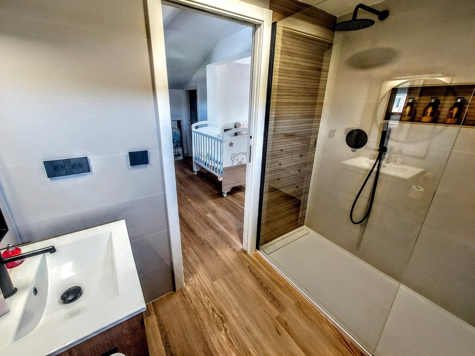 4 soveværelse Villa til salg i Turis med swimmingpool - € 550.000 (Ref: 8981802)