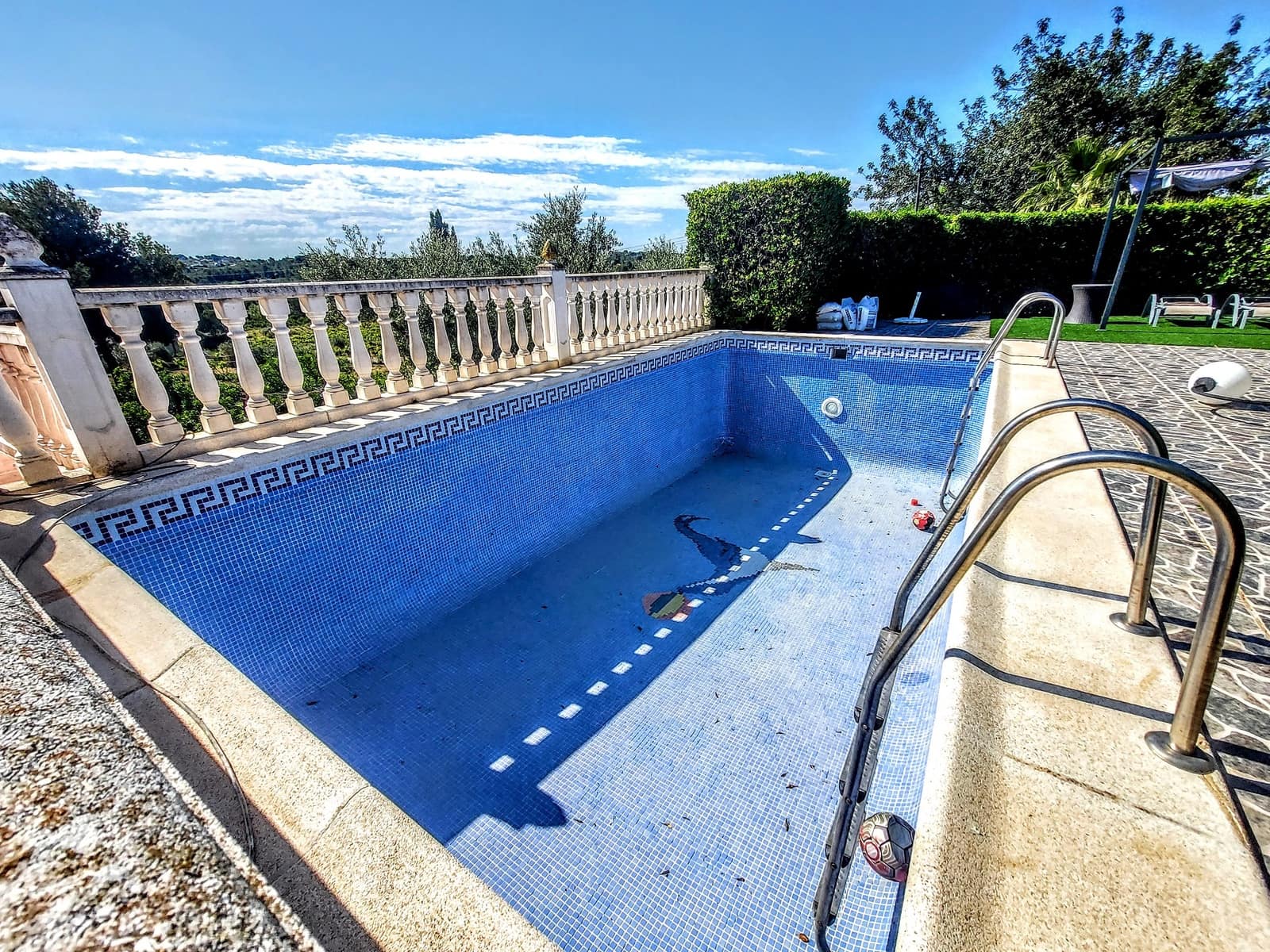 4 soveværelse Villa til salg i Turis med swimmingpool - € 550.000 (Ref: 8981802)