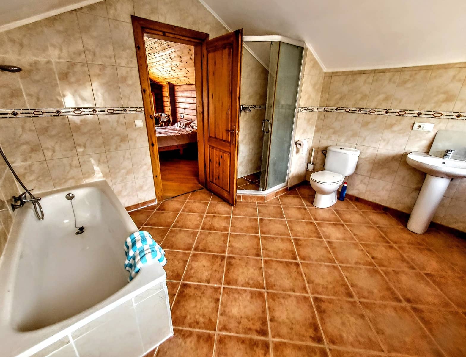 3 soveværelse Villa til salg i Montroy med swimmingpool - € 150.000 (Ref: 9027353)