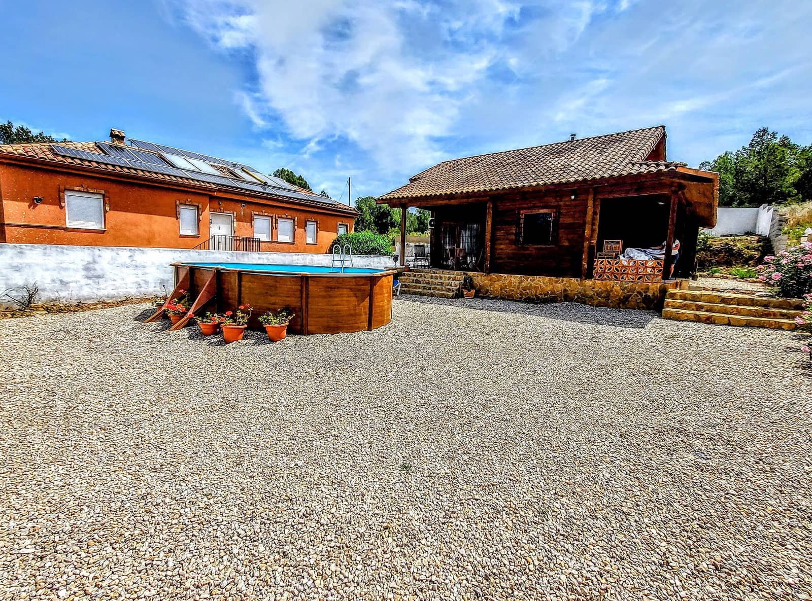 3 soveværelse Villa til salg i Montroy med swimmingpool - € 150.000 (Ref: 9027353)