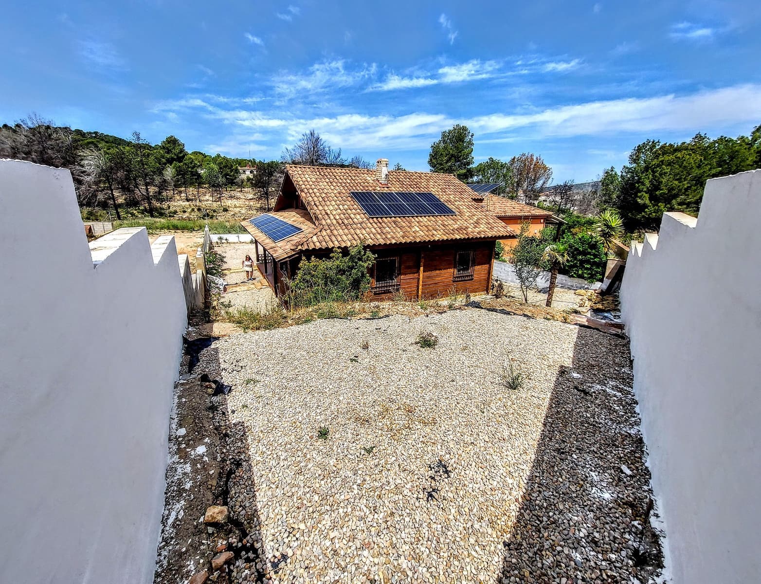 3 soveværelse Villa til salg i Montroy med swimmingpool - € 150.000 (Ref: 9027353)