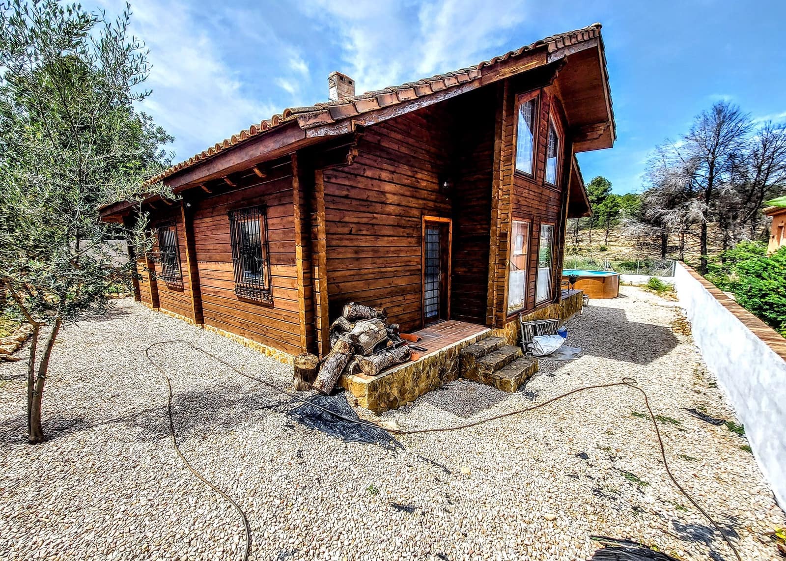 3 soveværelse Villa til salg i Montroy med swimmingpool - € 150.000 (Ref: 9027353)