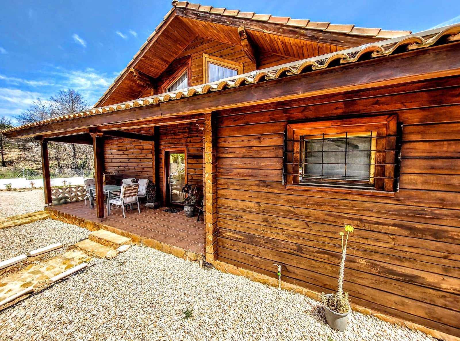 3 soveværelse Villa til salg i Montroy med swimmingpool - € 150.000 (Ref: 9027353)