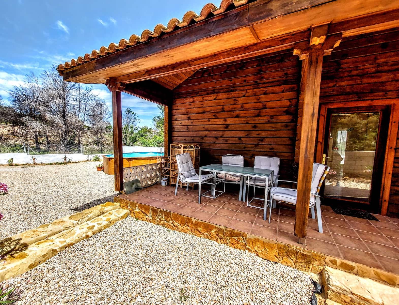 3 soveværelse Villa til salg i Montroy med swimmingpool - € 150.000 (Ref: 9027353)