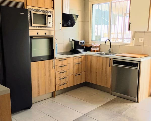 3 Zimmer Villa zu verkaufen in Picassent mit Pool Garage - 420.000 € (Ref: 9076886)