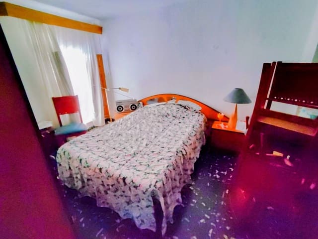 2 soveværelse Byhus til salg i Montserrat - € 99.000 (Ref: 9086083)