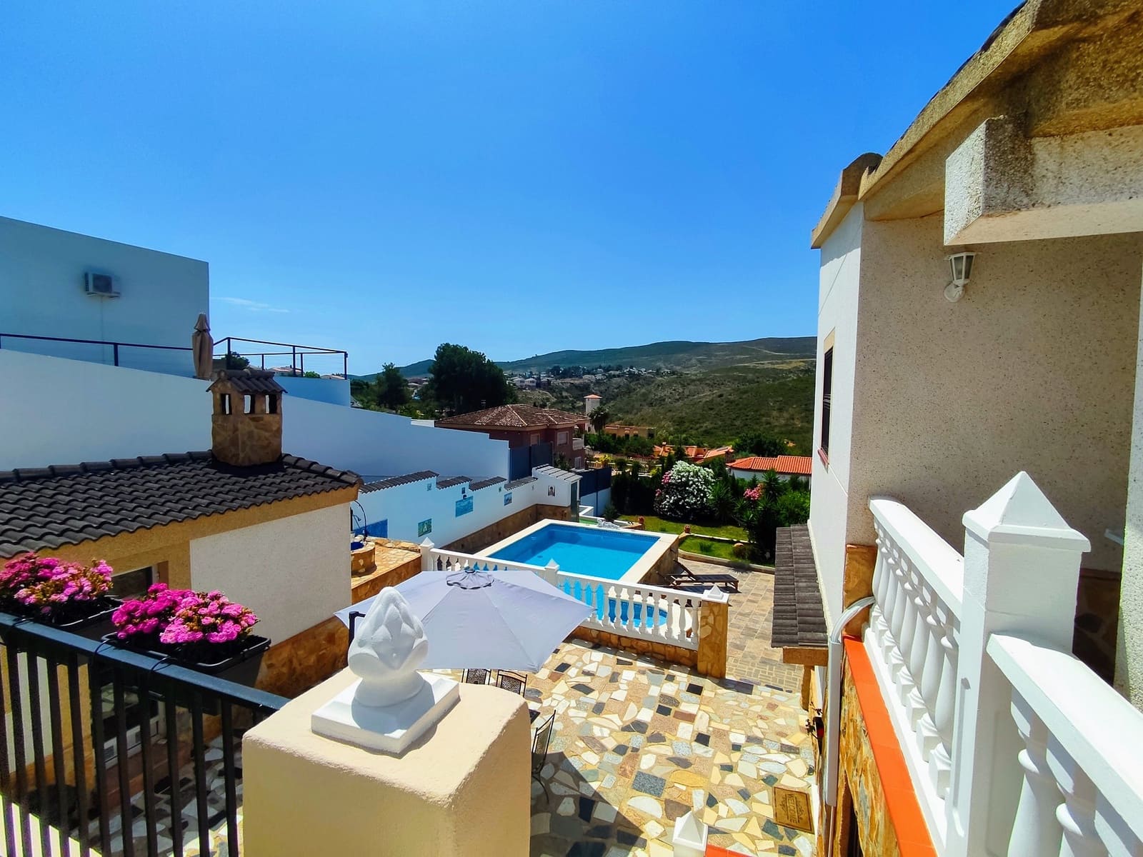 6 soveværelse Villa til salg i Turis med swimmingpool - € 395.000 (Ref: 9086438)