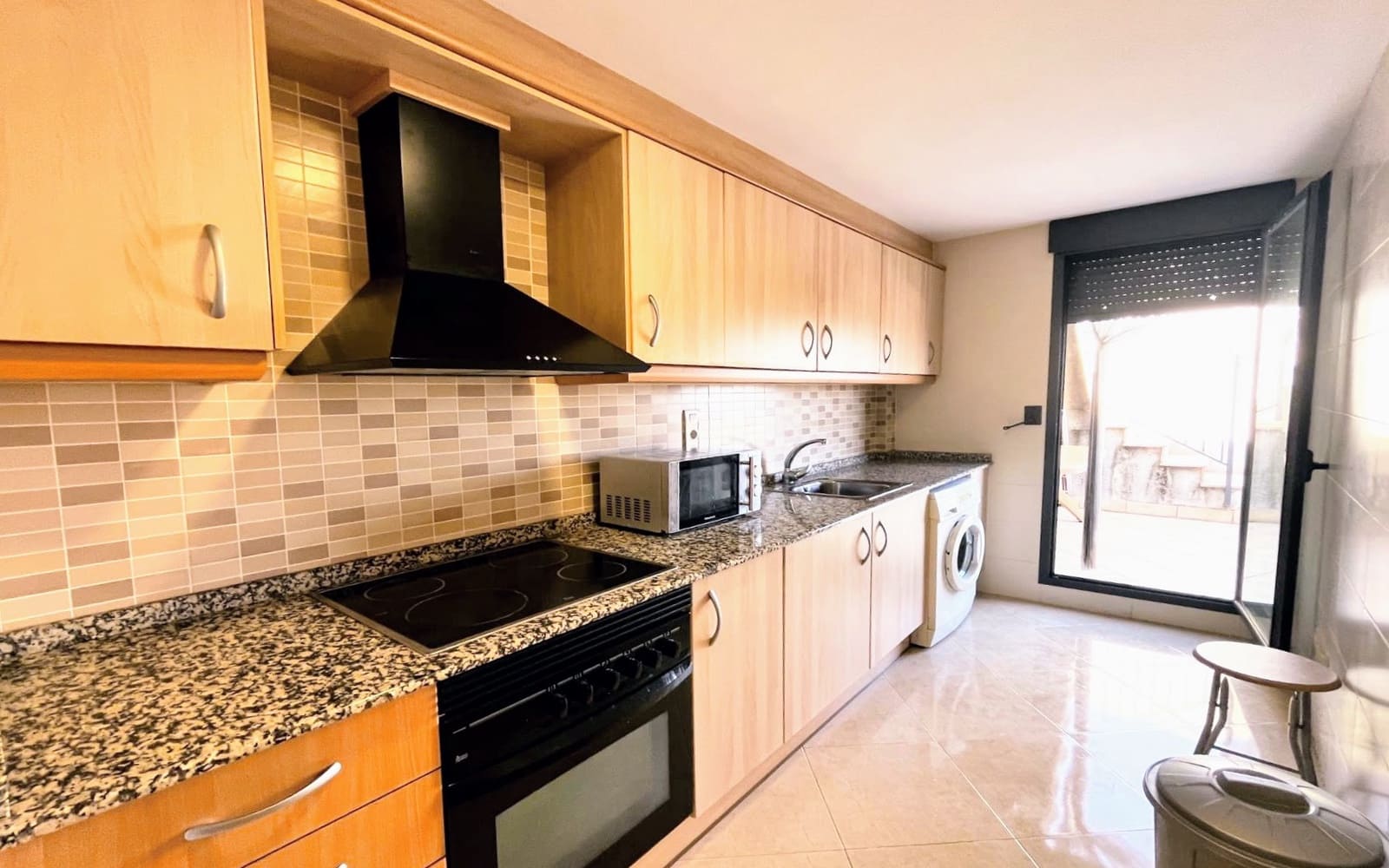 2 slaapkamer Penthouse te koop in Canet d'En Berenguer met zwembad - € 299.000 (Ref: 9094432)