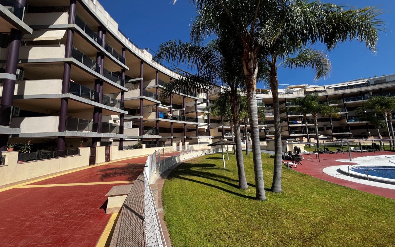 2 slaapkamer Penthouse te koop in Canet d'En Berenguer met zwembad - € 299.000 (Ref: 9094432)