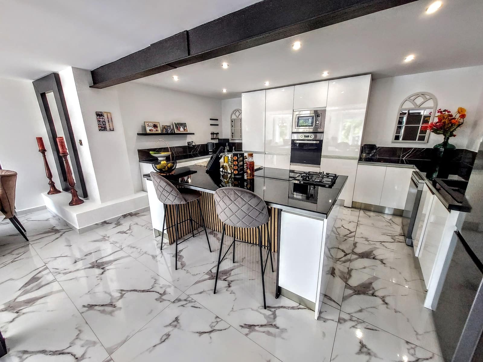 4 makuuhuone Huvila myytävänä paikassa Bunol - 250 000 € (Ref: 9105161)