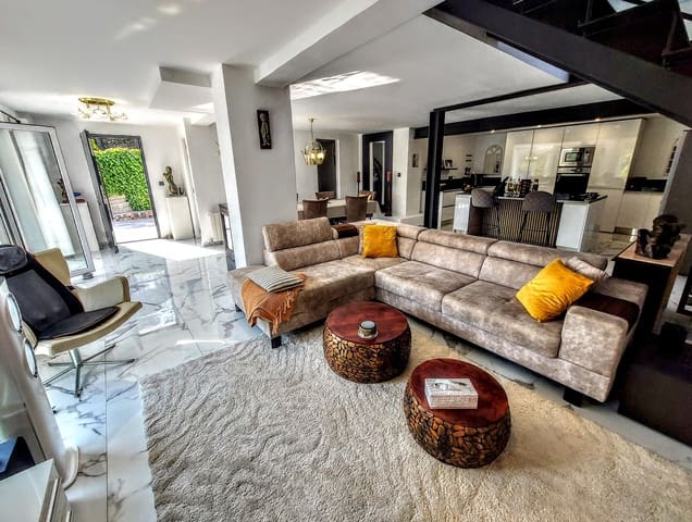 4 makuuhuone Huvila myytävänä paikassa Buñol - 250 000 € (Ref: 9105161)