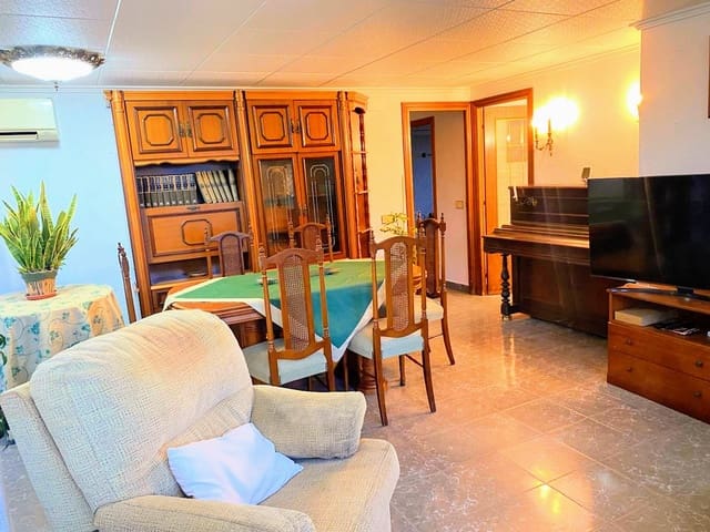 3 slaapkamer Villa te koop in Alzira met zwembad garage - € 307.000 (Ref: 9105162)