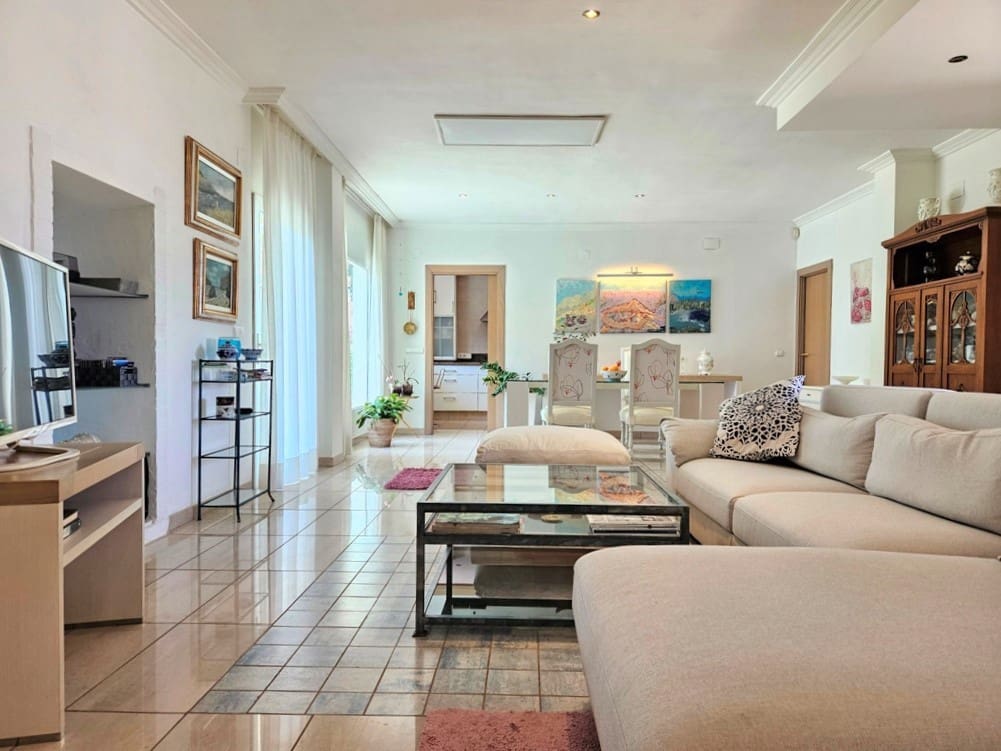 5 soveværelse Villa til salg i La Pobla de Vallbona med swimmingpool - € 875.000 (Ref: 9113284)