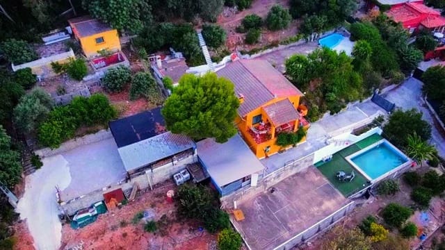 4 soveværelse Villa til salg i Xàtiva med swimmingpool garage - € 239.000 (Ref: 9113285)