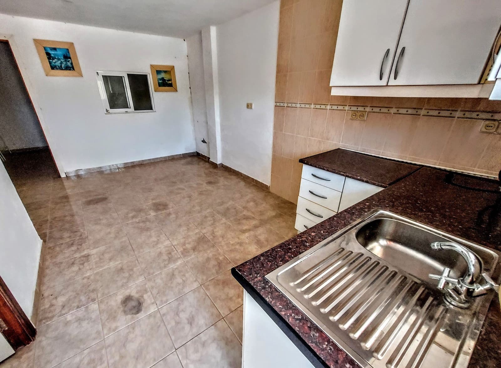 4 soveværelse Villa til salg i Vilamarxant / Villamarchante med swimmingpool - € 240.000 (Ref: 9127514)