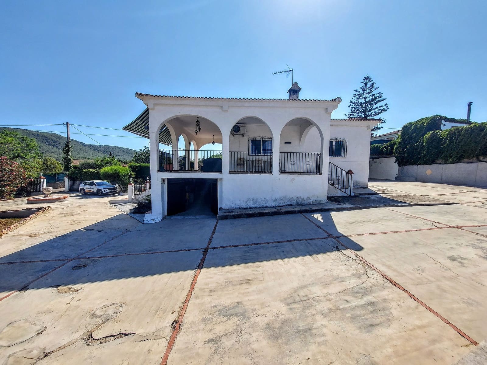 4 soveværelse Villa til salg i Vilamarxant / Villamarchante med swimmingpool - € 240.000 (Ref: 9127514)