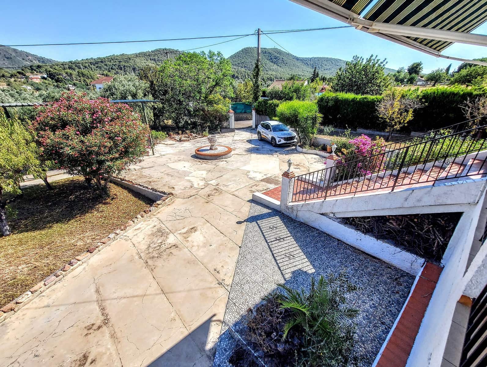 4 soveværelse Villa til salg i Vilamarxant / Villamarchante med swimmingpool - € 240.000 (Ref: 9127514)