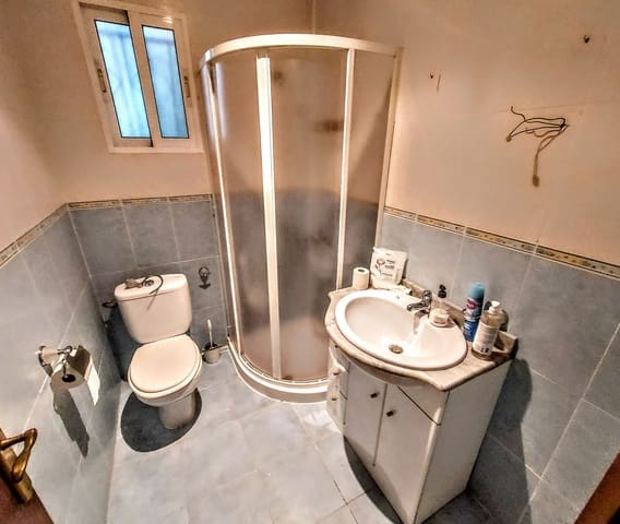 3 soveværelse Villa til salg i Montserrat med swimmingpool - € 159.000 (Ref: 9142383)