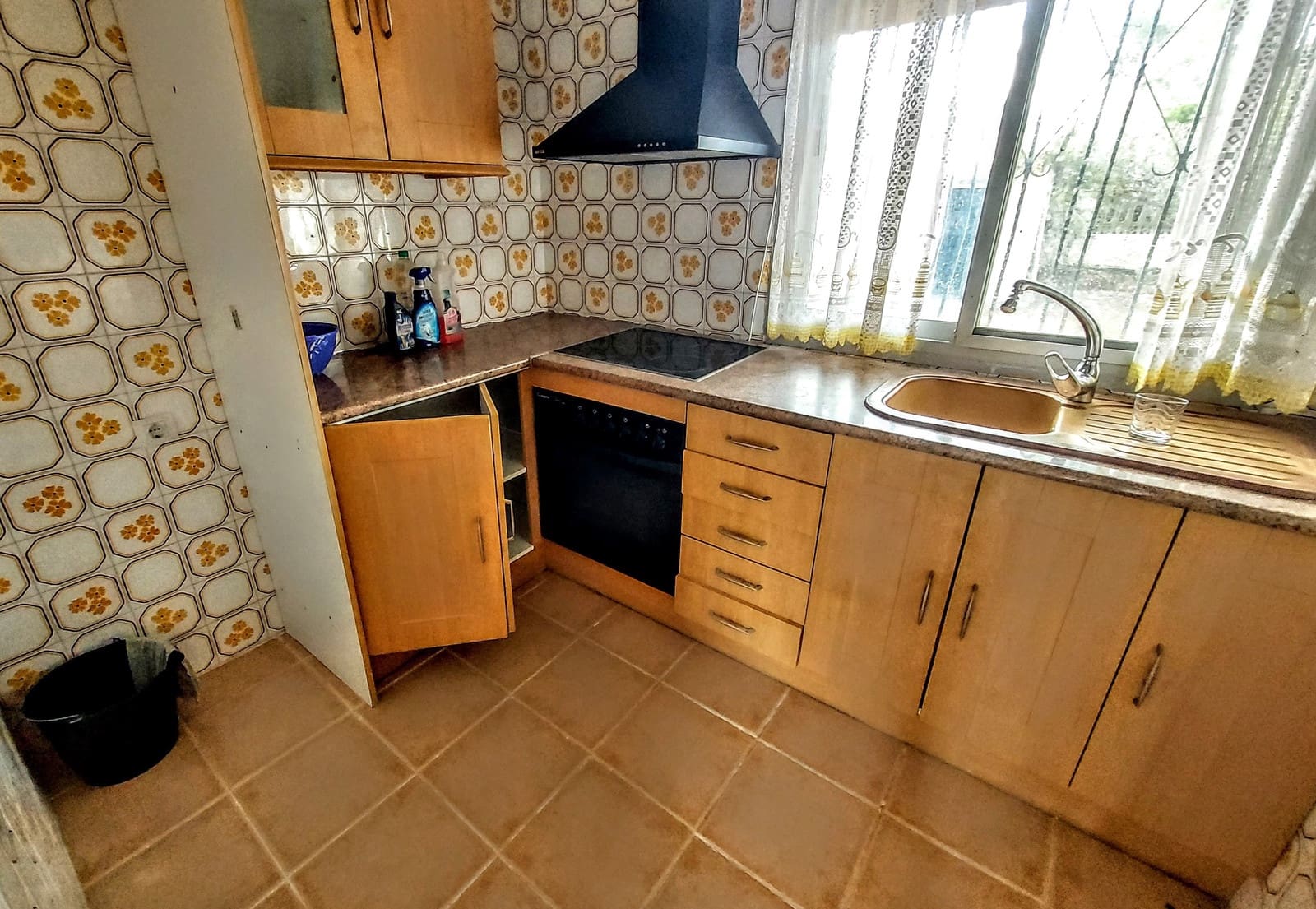 3 Zimmer Villa zu verkaufen in Montserrat mit Pool - 154.000 € (Ref: 9142383)