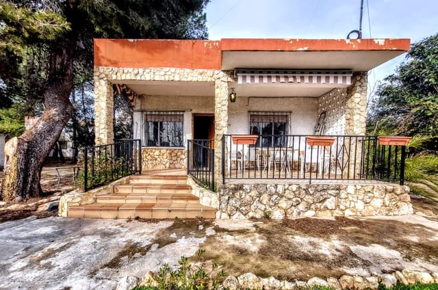 3 makuuhuone Huvila myytävänä paikassa Montserrat mukana uima-altaan - 154 000 € (Ref: 9142383)