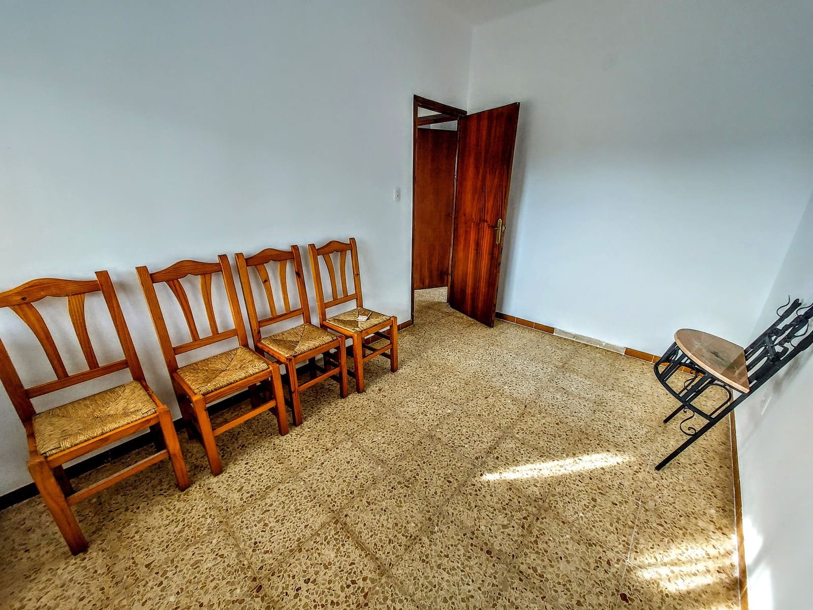 3 Zimmer Villa zu verkaufen in Montserrat mit Pool - 154.000 € (Ref: 9142383)