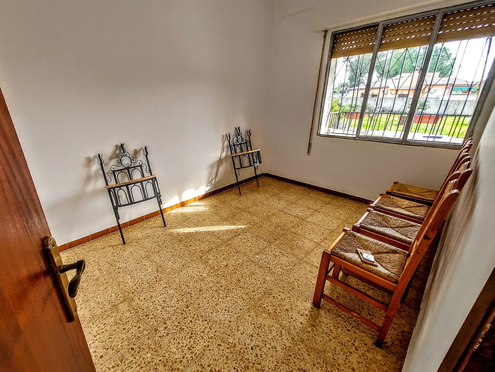 3 Zimmer Villa zu verkaufen in Montserrat mit Pool - 154.000 € (Ref: 9142383)