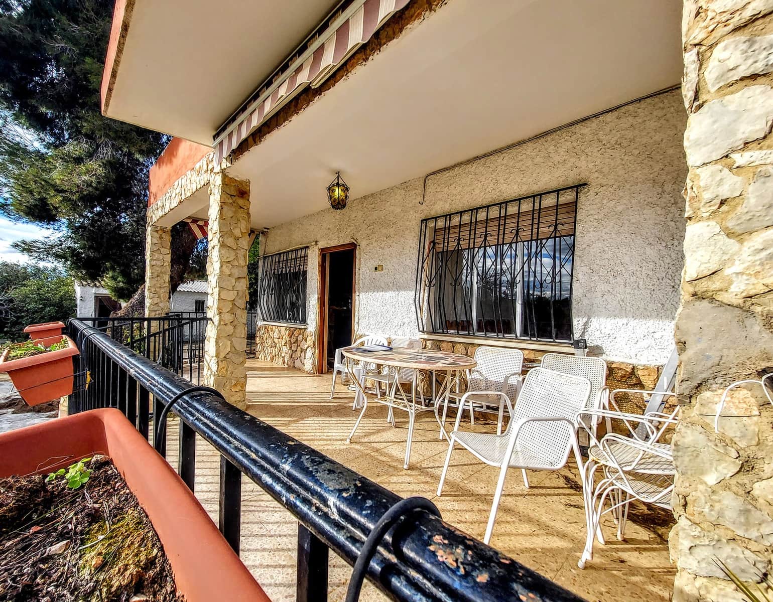 3 Zimmer Villa zu verkaufen in Montserrat mit Pool - 154.000 € (Ref: 9142383)