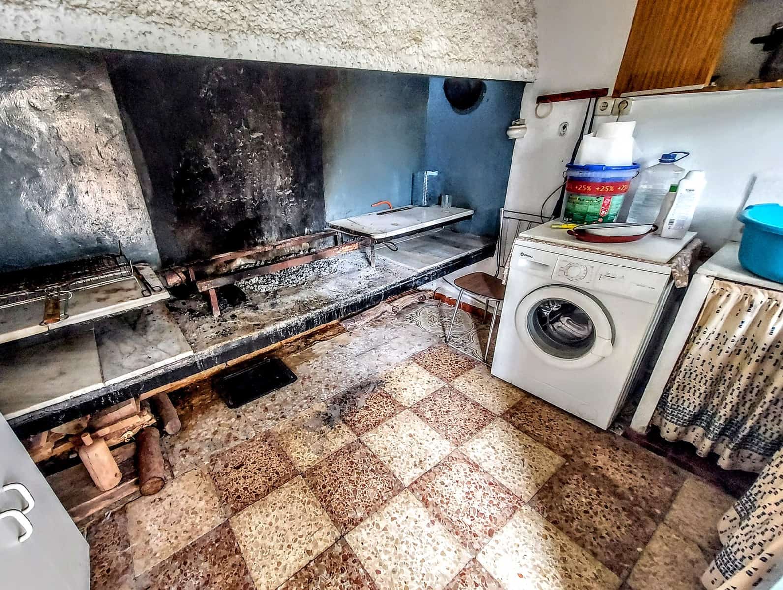 3 Zimmer Villa zu verkaufen in Montserrat mit Pool - 154.000 € (Ref: 9142383)