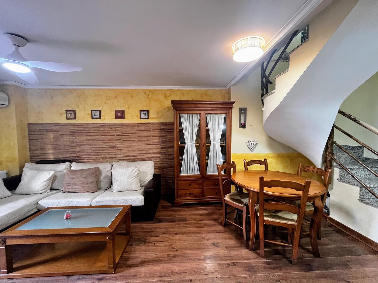 2 soverom Leilighet til salgs i Sagunto / Sagunt med svømmebasseng - € 270 000 (Ref: 9150902)