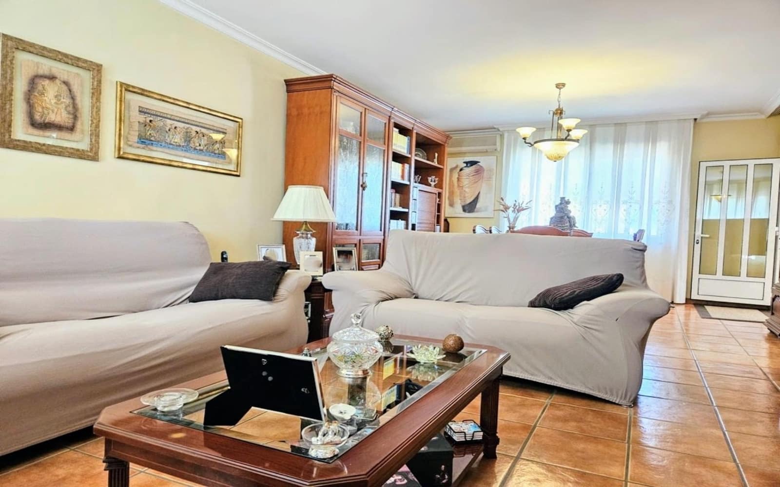 4 sypialnia Willa na sprzedaż w La Pobla de Vallbona z basenem - 575 000 € (Ref: 9153218)