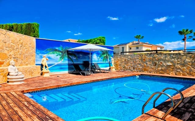 4 soveværelse Villa til salg i La Pobla de Vallbona med swimmingpool - € 575.000 (Ref: 9153218)