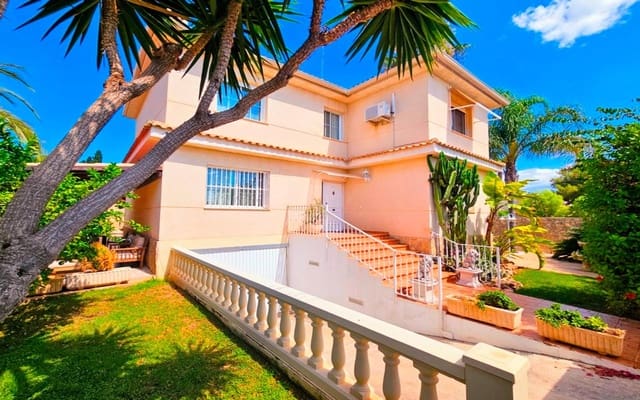 4 soveværelse Villa til salg i La Pobla de Vallbona med swimmingpool - € 575.000 (Ref: 9153218)