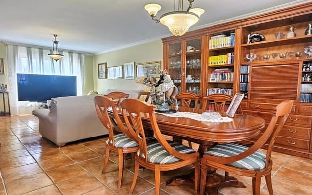 4 soveværelse Villa til salg i La Pobla de Vallbona med swimmingpool - € 575.000 (Ref: 9153218)