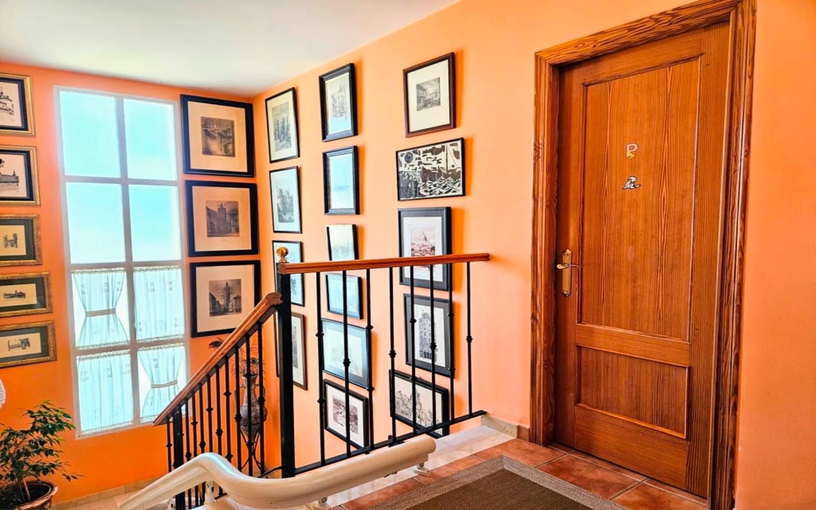 4 sypialnia Willa na sprzedaż w La Pobla de Vallbona z basenem - 575 000 € (Ref: 9153218)