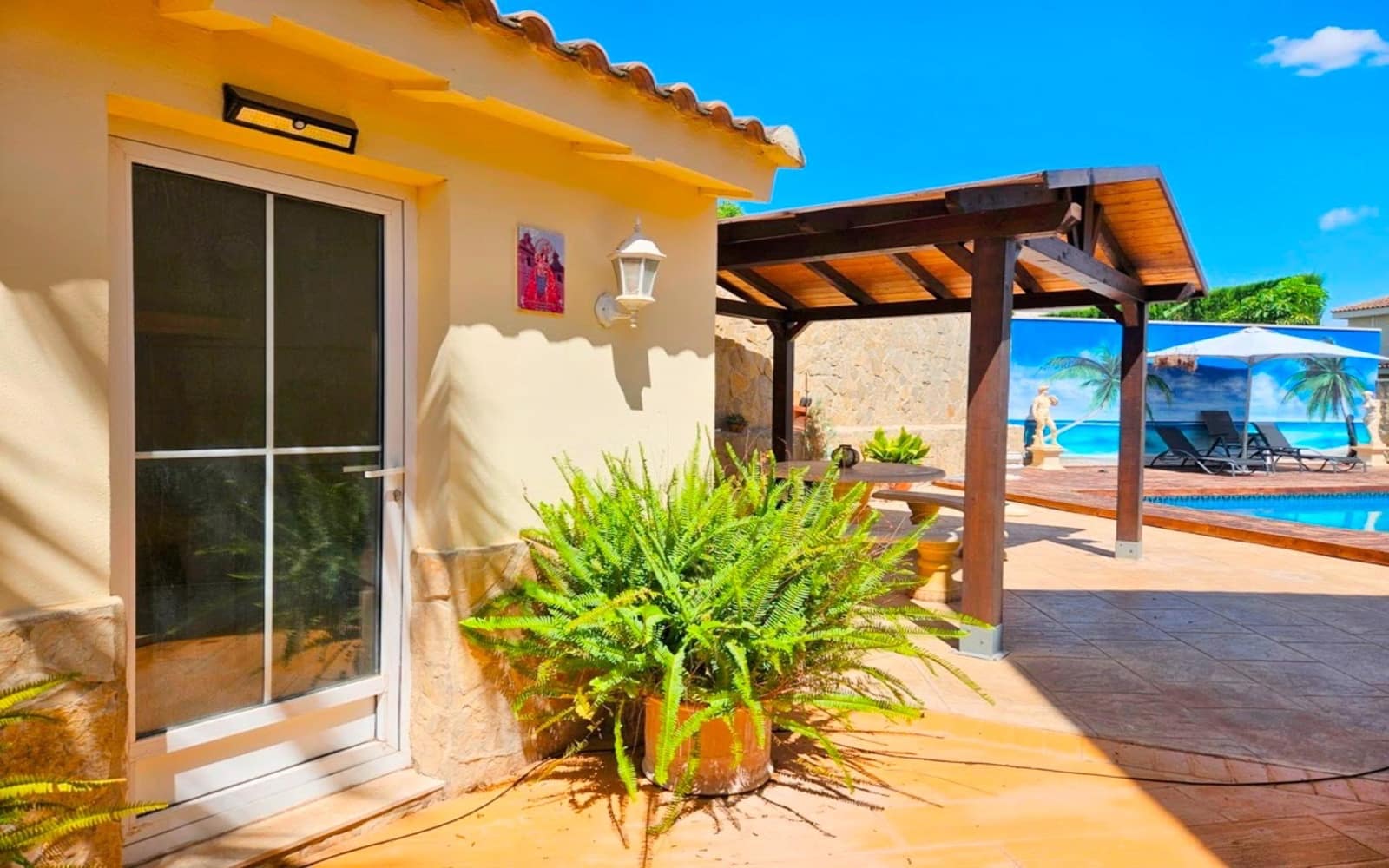 4 sypialnia Willa na sprzedaż w La Pobla de Vallbona z basenem - 575 000 € (Ref: 9153218)