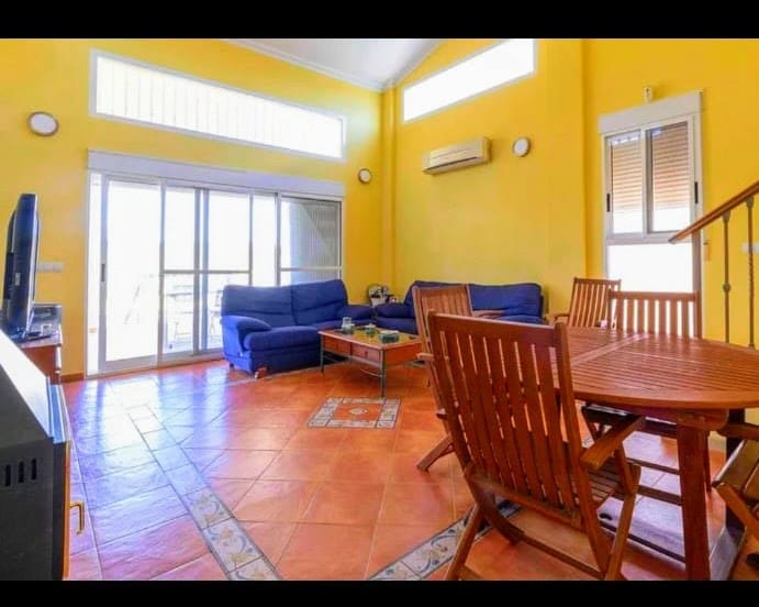 4 slaapkamer Villa te koop in Montroy met zwembad - € 289.000 (Ref: 9162948)