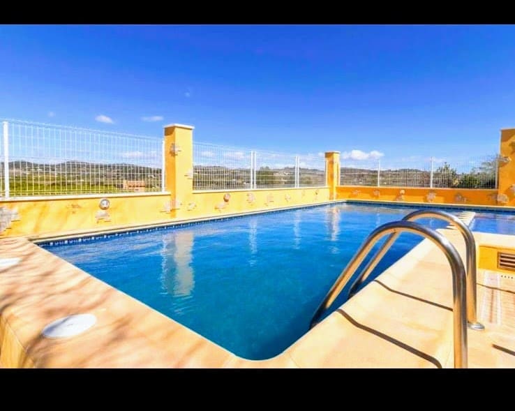 4 slaapkamer Villa te koop in Montroy met zwembad - € 289.000 (Ref: 9162948)