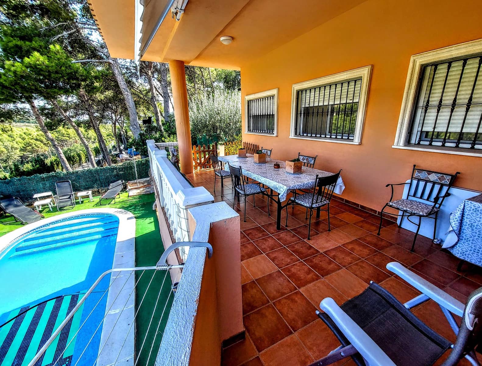 5 bedroom Villa for sale in Estivella with pool - € 460,000 (Ref: 9194976)