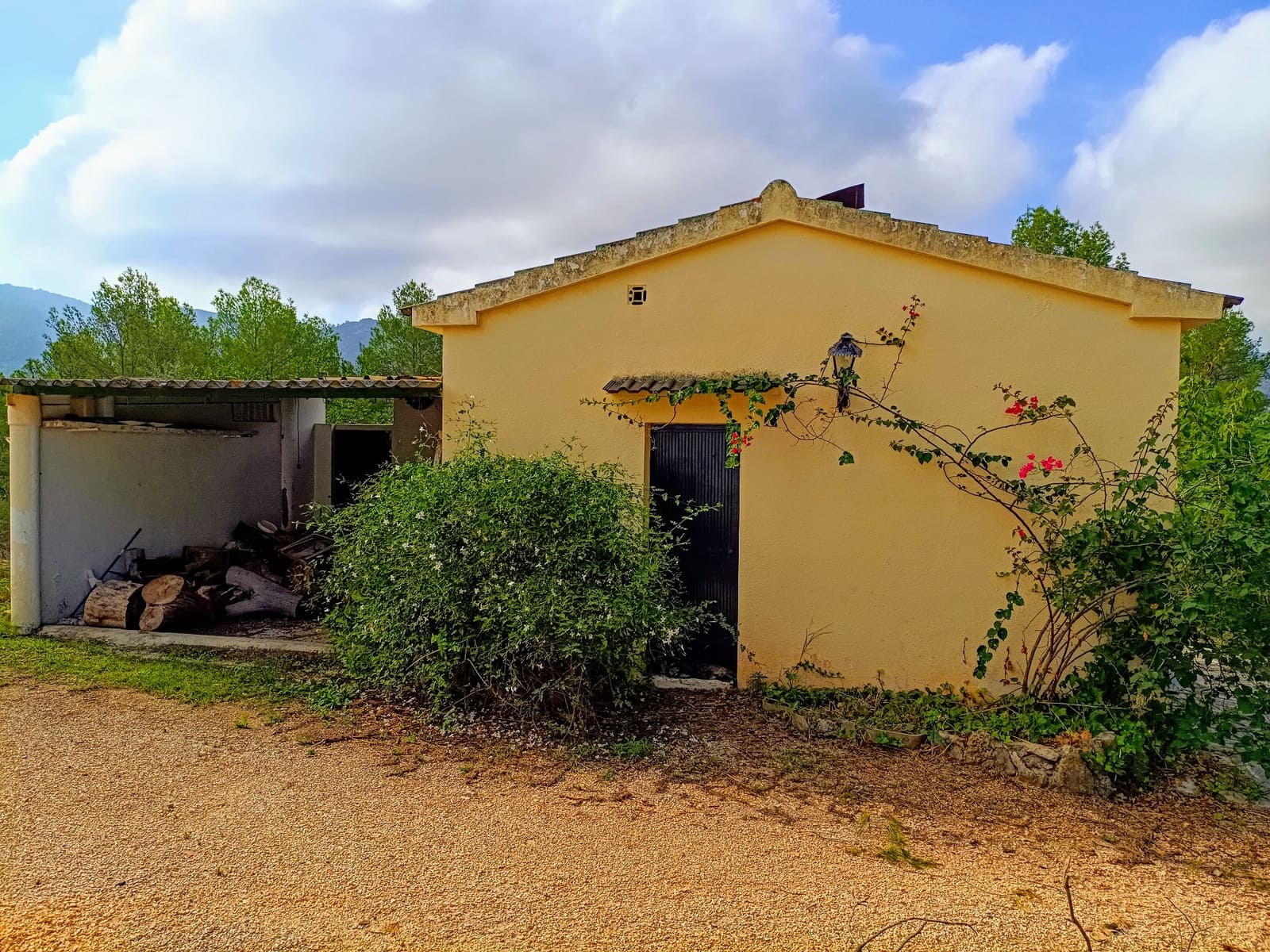 6 soveværelse Villa til salg i Barxeta med swimmingpool - € 285.000 (Ref: 9237729)