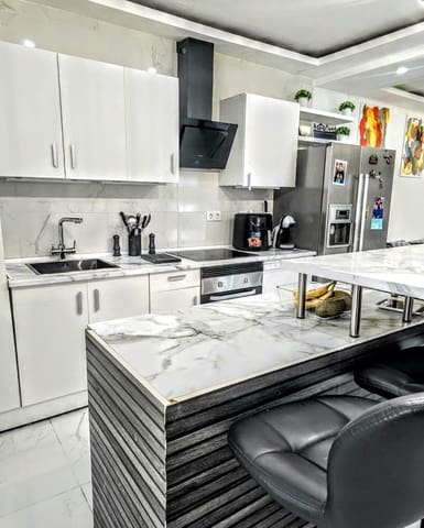 5 bedroom Villa for sale in Alginet with pool - € 230,000 (Ref: 9296323)