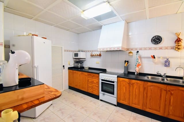 Chalet de 17 habitaciones en Barx en venta con piscina - 422.000 € (Ref: 9300698)