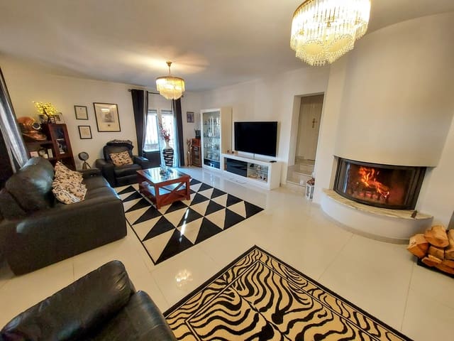 6 soverom Villa til salgs i Olocau med svømmebasseng - € 399 000 (Ref: 9300701)