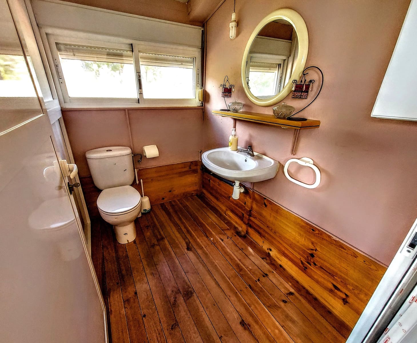 6 soveværelse Villa til salg i Montserrat med swimmingpool - € 590.000 (Ref: 9300705)