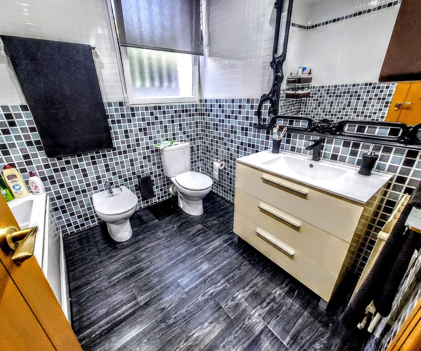 6 soveværelse Villa til salg i Montserrat med swimmingpool - € 590.000 (Ref: 9300705)