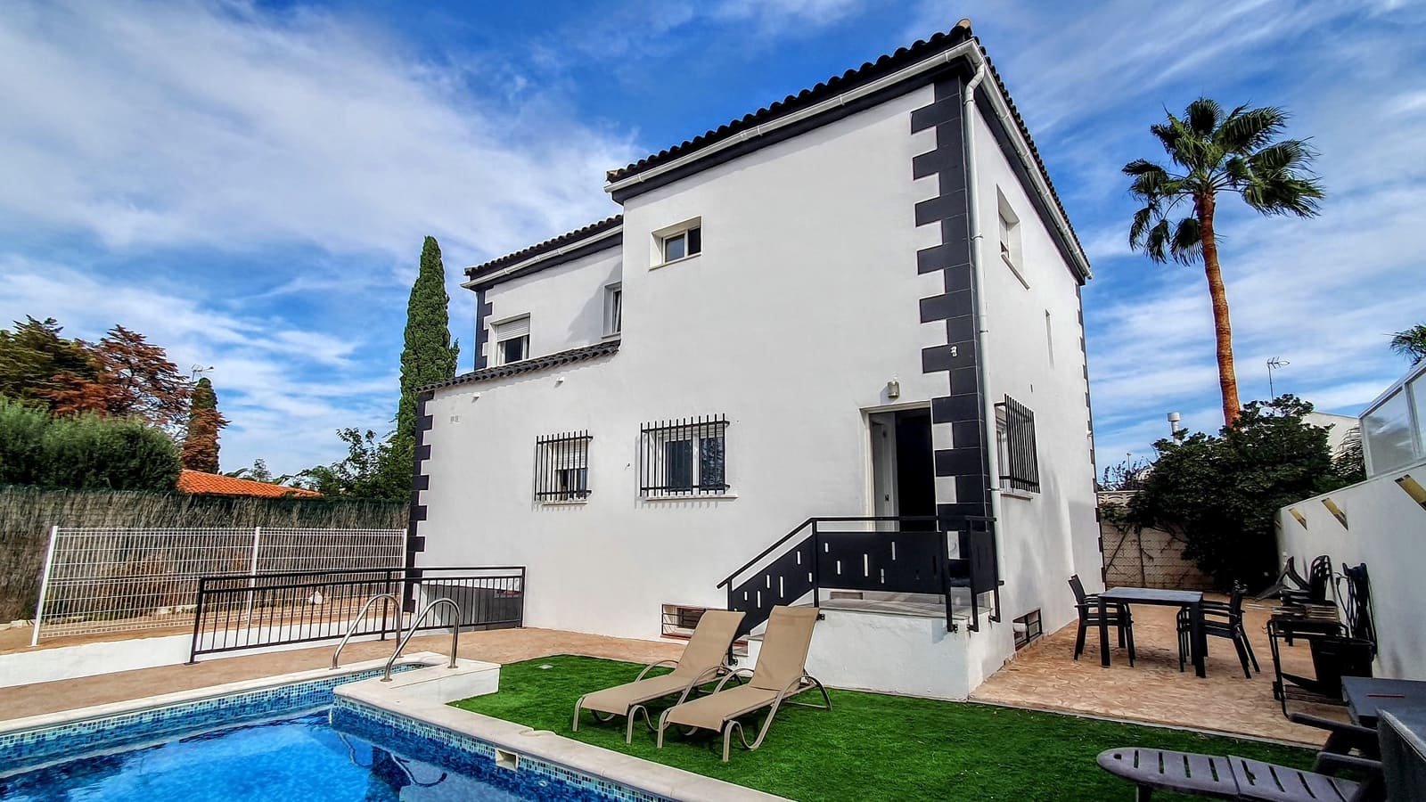 7 slaapkamer Villa te koop in L'Eliana met zwembad - € 480.000 (Ref: 9300706)